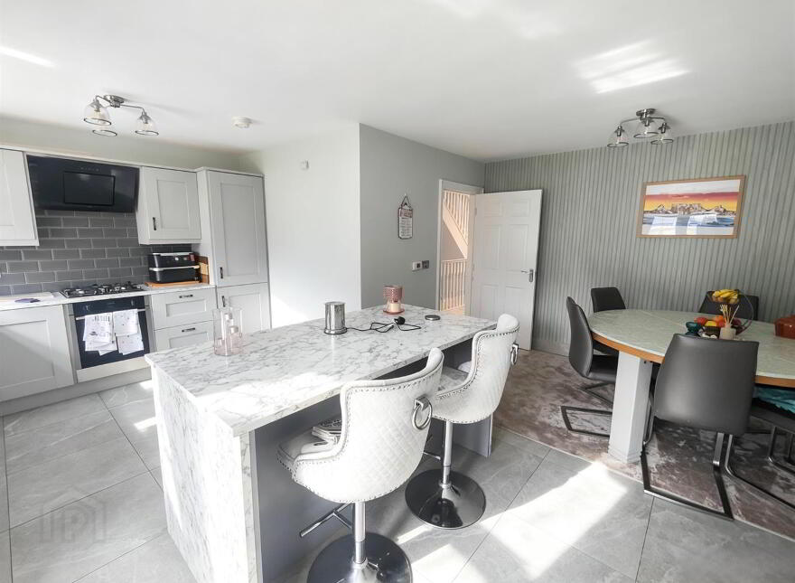 2 Mill Valley Place, Belfast, BT14 8FX