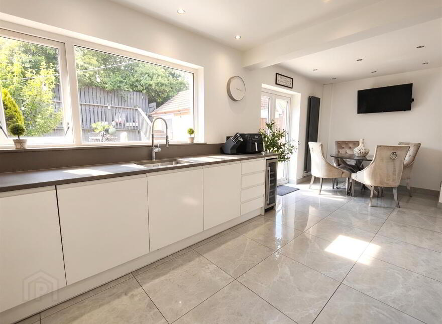 32 Sarajac Crescent, Belfast, BT14 6SD