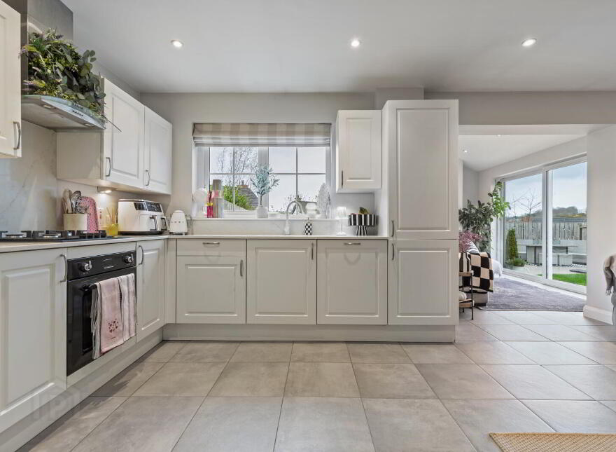 11 Greengraves Meadow, Dundonald, Belfast, BT16 1ZH