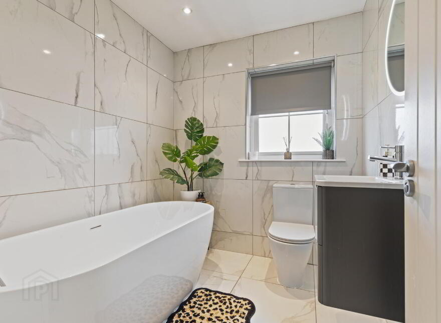 11 Greengraves Meadow, Dundonald, Belfast, BT16 1ZH