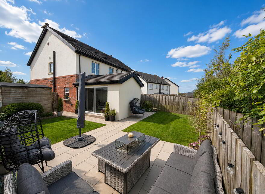 11 Greengraves Meadow, Dundonald, Belfast, BT16 1ZH