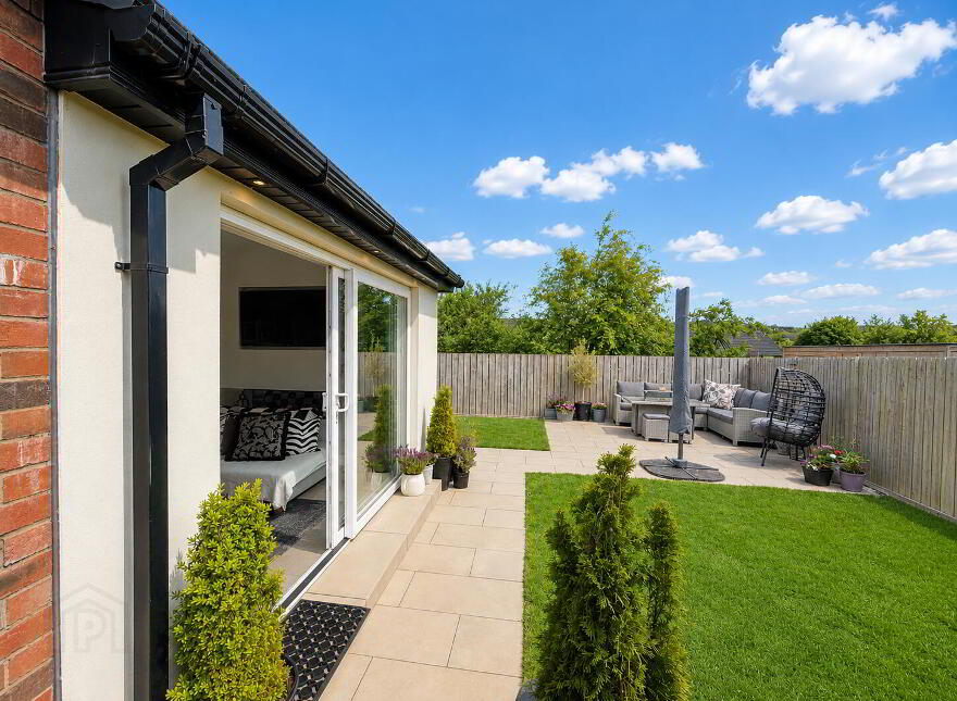 11 Greengraves Meadow, Dundonald, Belfast, BT16 1ZH