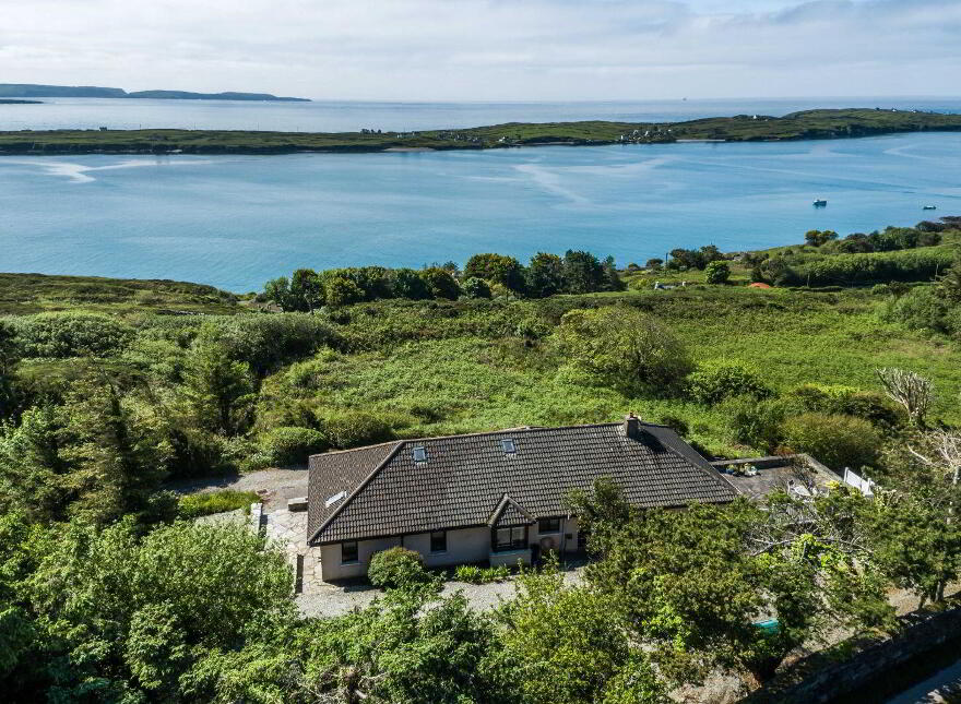 Foxcliff, Colla Hill, Schull, P81TX48