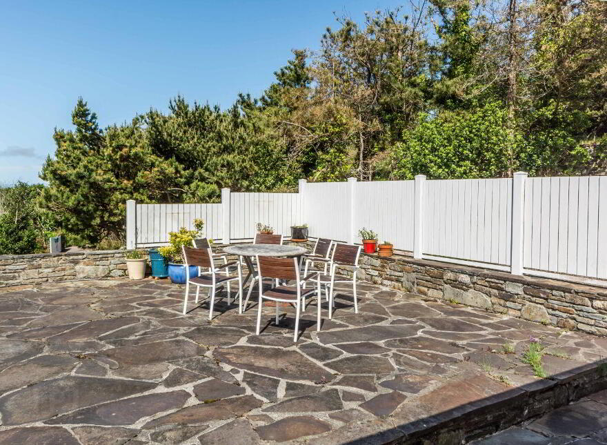 Foxcliff, Colla Hill, Schull, P81TX48