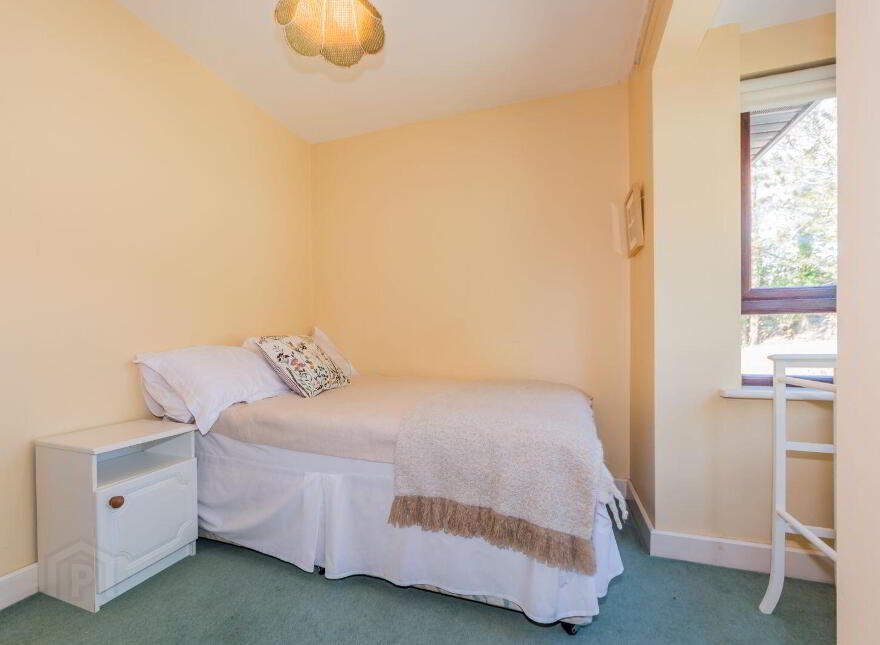Foxcliff, Colla Hill, Schull, P81TX48