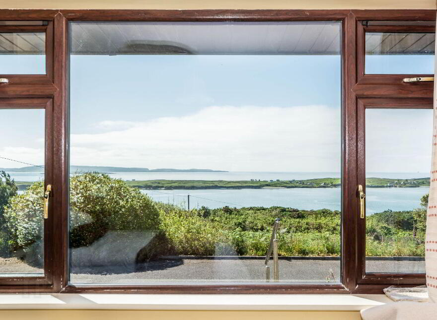 Foxcliff, Colla Hill, Schull, P81TX48