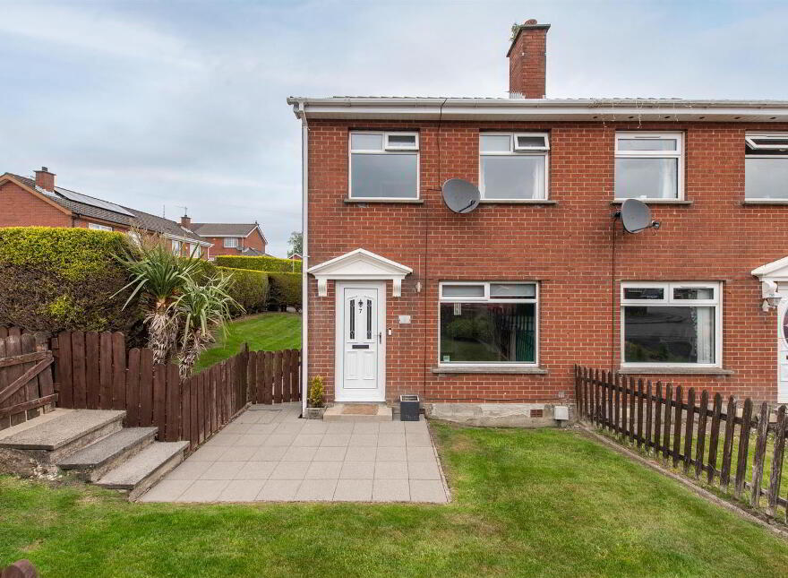 7 Winchester Drive, Carryduff, Belfast, BT8 8QD