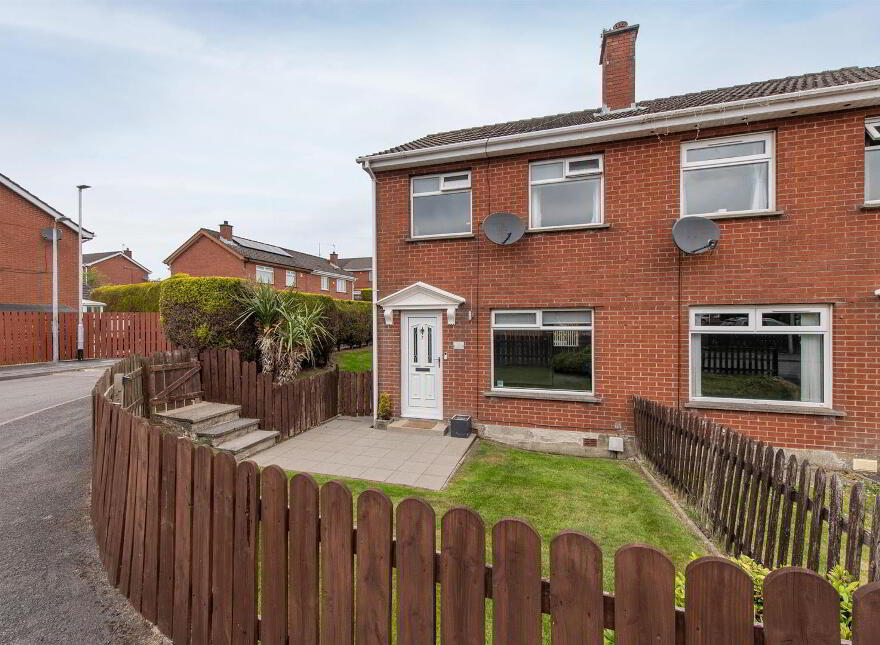 7 Winchester Drive, Carryduff, Belfast, BT8 8QD