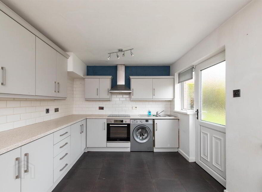 7 Winchester Drive, Carryduff, Belfast, BT8 8QD