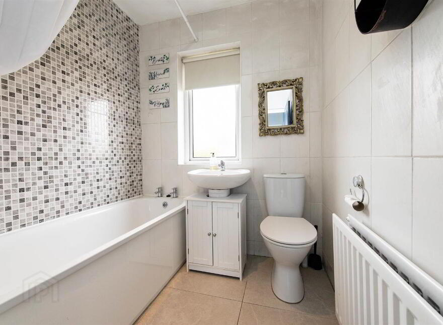 7 Winchester Drive, Carryduff, Belfast, BT8 8QD