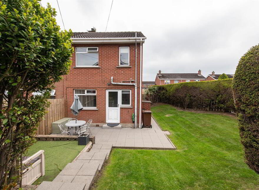 7 Winchester Drive, Carryduff, Belfast, BT8 8QD
