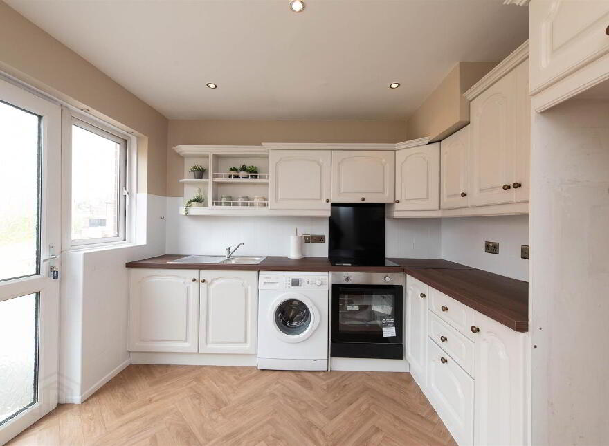 1 Winchester Drive, Carryduff, Belfast, BT8 8QD
