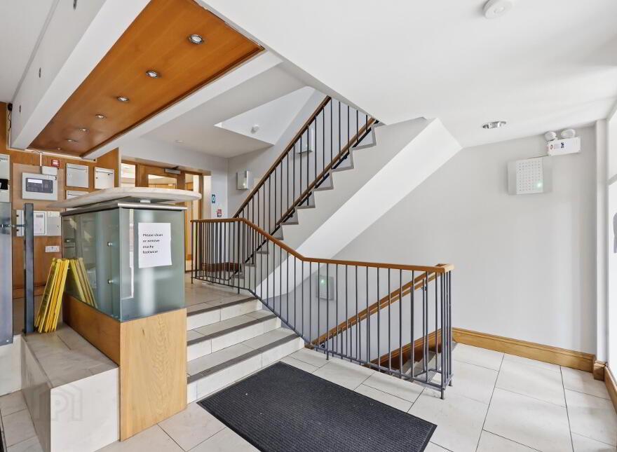 Apt 4, 1 Deramore Park South, Belfast, BT9 5JJ