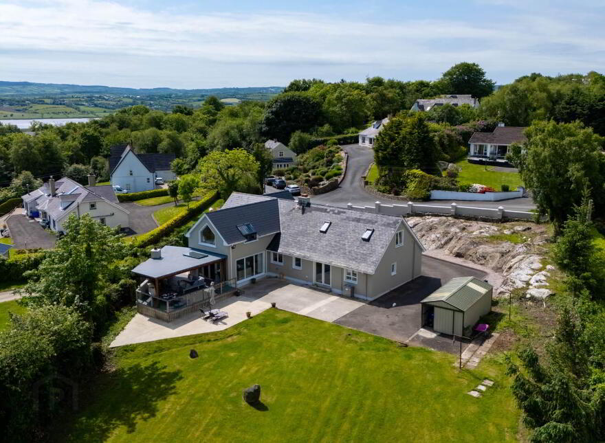 Golf Course Road, Campbellstown, Letterkenny, F92X9D8