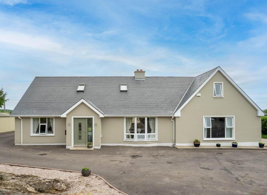 Golf Course Road, Campbellstown, Letterkenny, F92X9D8