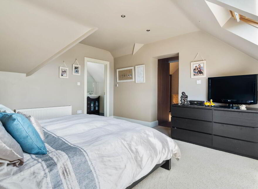 Golf Course Road, Campbellstown, Letterkenny, F92X9D8