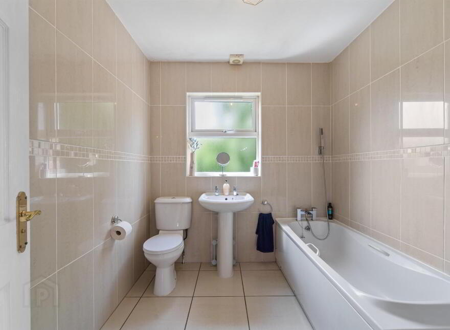28 Wolfhill Manor, Belfast, BT14 8DE