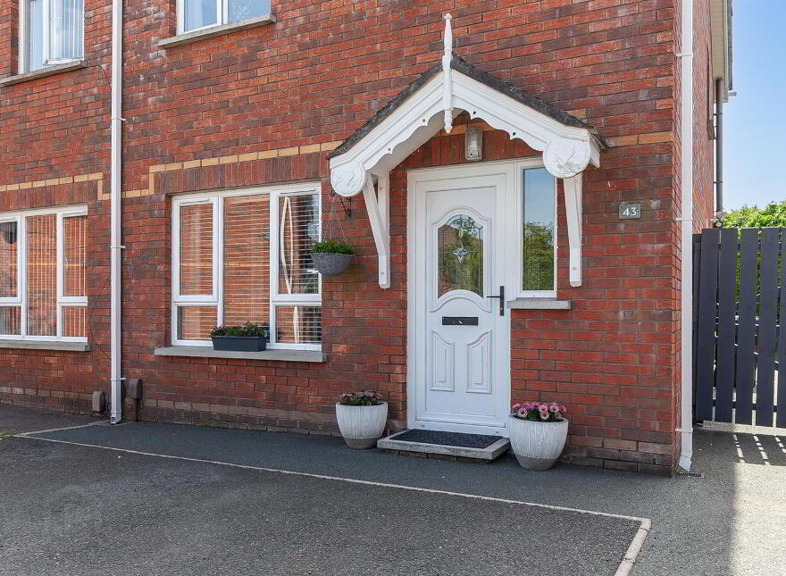 43 Knockview Road, Newtownabbey, BT36 6TT
