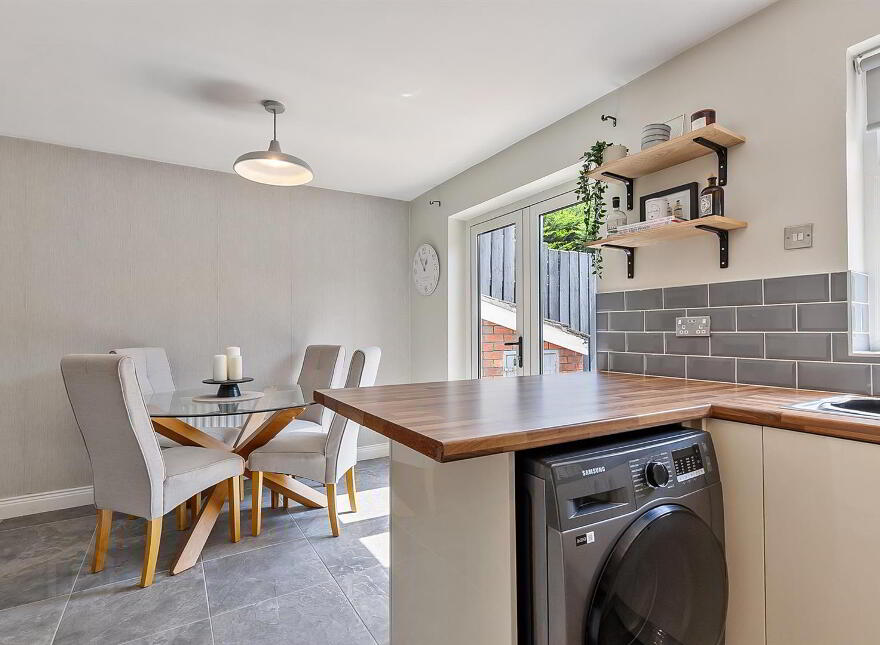 43 Knockview Road, Newtownabbey, BT36 6TT