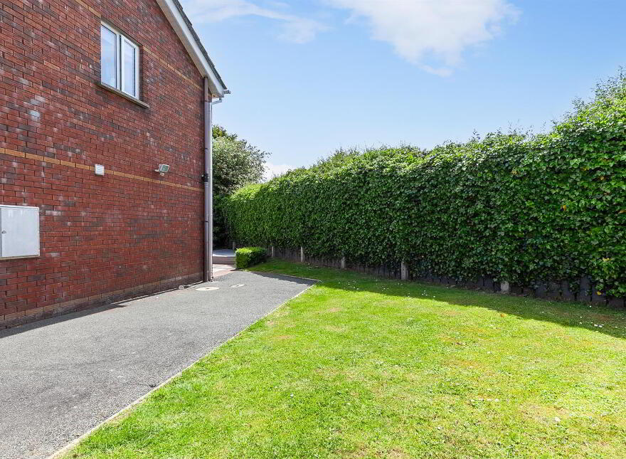 43 Knockview Road, Newtownabbey, BT36 6TT