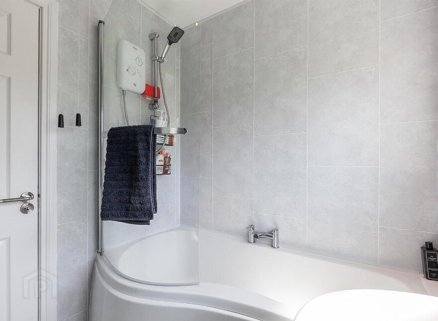 43 Knockview Road, Newtownabbey, BT36 6TT