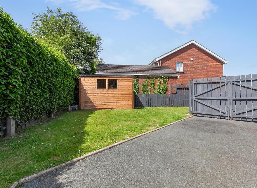 43 Knockview Road, Newtownabbey, BT36 6TT