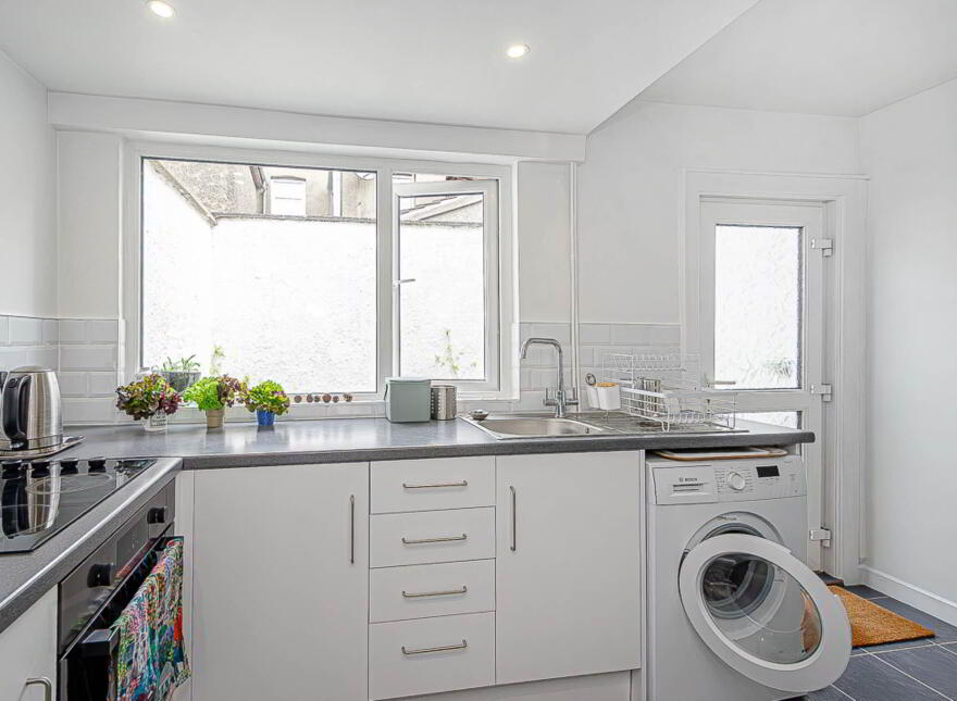 64 Ogilvie Street, Woodstock Road, Belfast, BT6 8NH