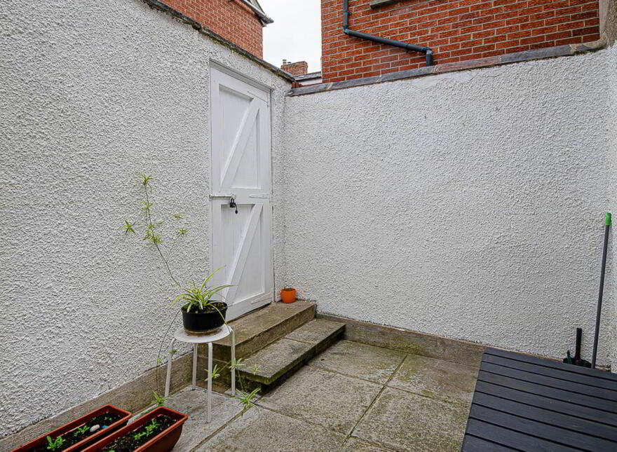 64 Ogilvie Street, Woodstock Road, Belfast, BT6 8NH