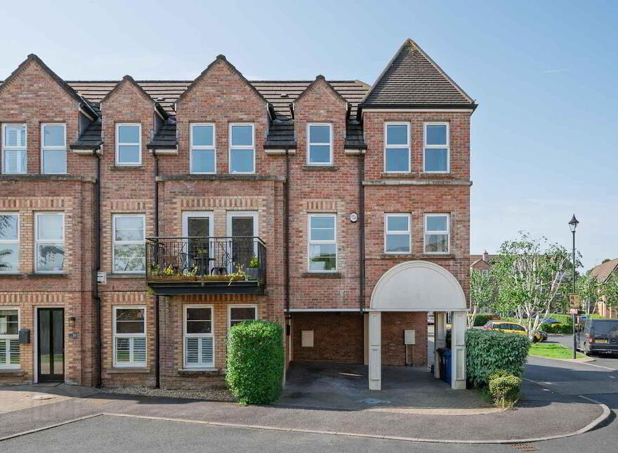 18 Strathearn Lane, Belfast, BT4 2BT
