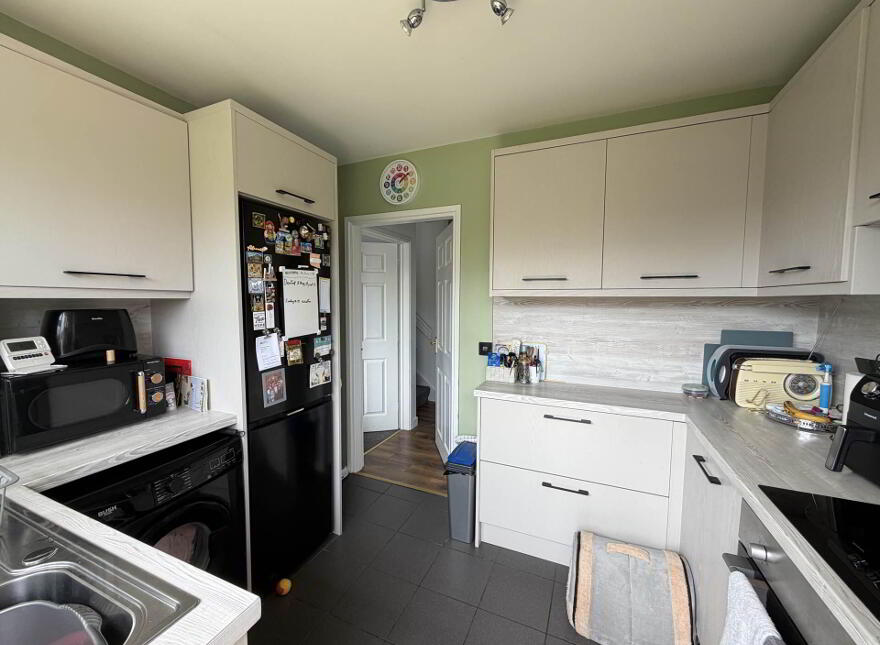 5 Walnut Gardens, Larne, BT40 2WN