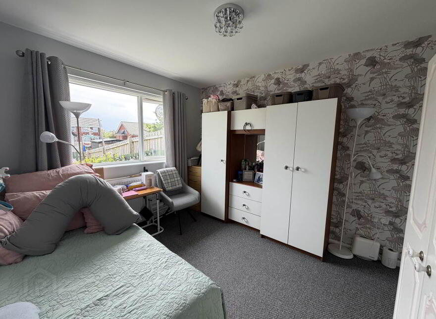 5 Walnut Gardens, Larne, BT40 2WN