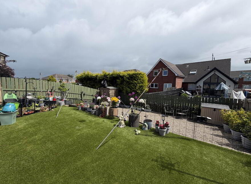 5 Walnut Gardens, Larne, BT40 2WN