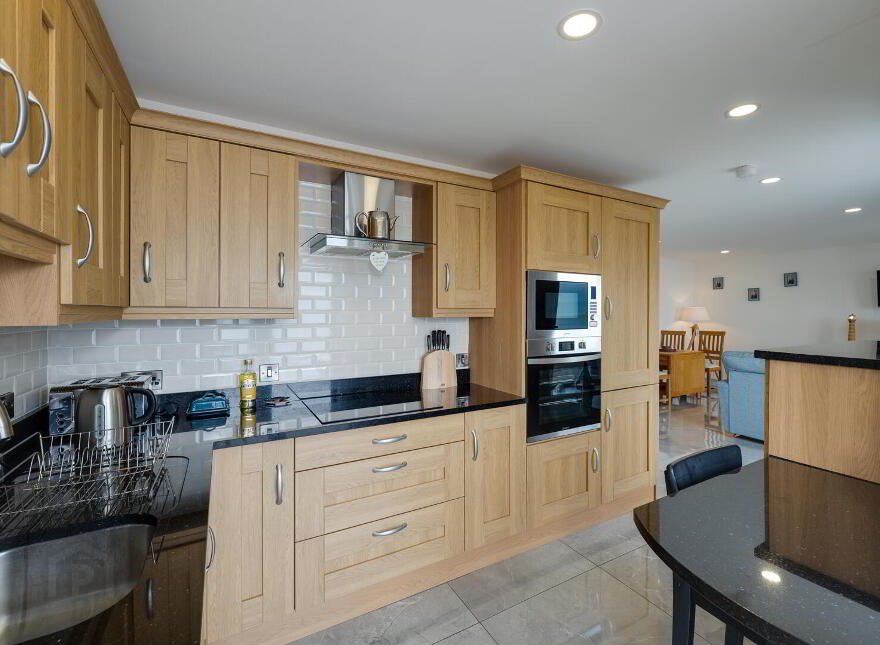 Apt 2, 63 Beach Road, Portballintrae, Bushmills, BT57 8RT