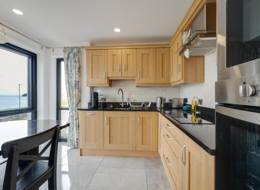 Apt 2, 63 Beach Road, Portballintrae, Bushmills, BT57 8RT