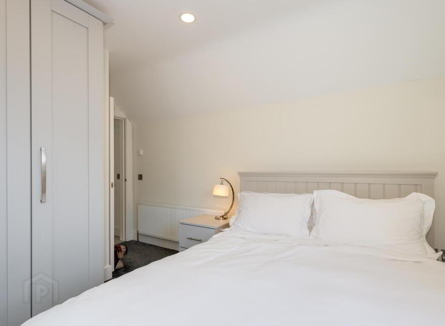Apt 2, 63 Beach Road, Portballintrae, Bushmills, BT57 8RT