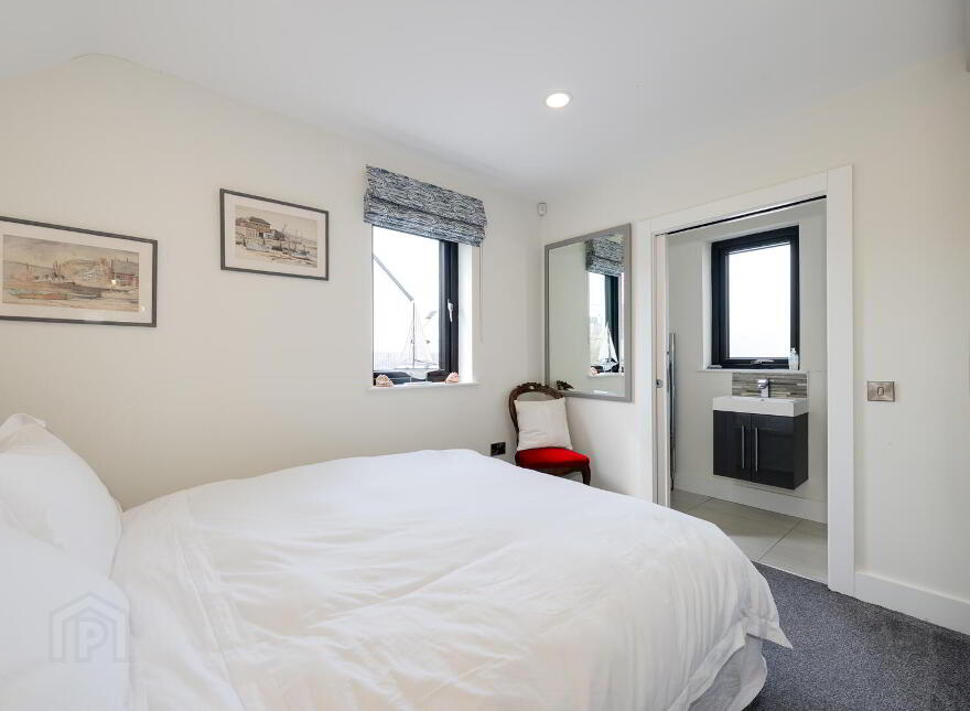 Apt 2, 63 Beach Road, Portballintrae, Bushmills, BT57 8RT