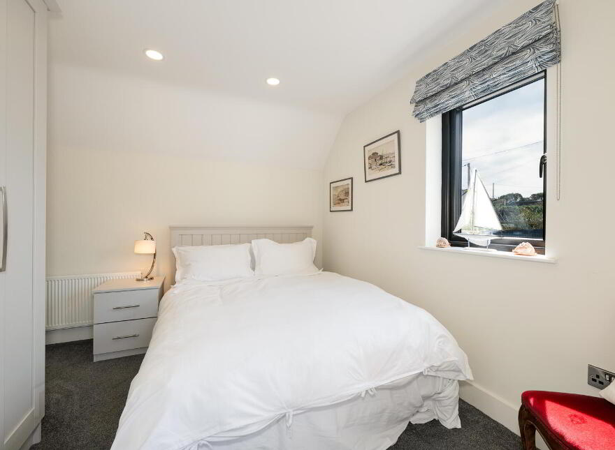 Apt 2, 63 Beach Road, Portballintrae, Bushmills, BT57 8RT