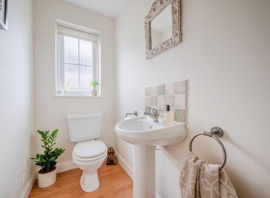 25 Walmer Grove, Bangor, BT19 1GR