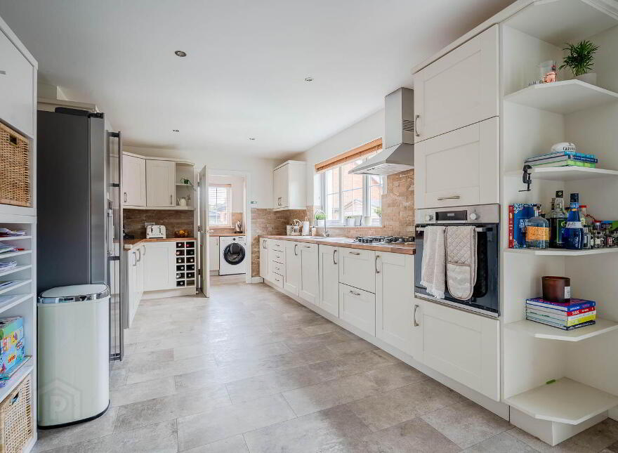 25 Walmer Grove, Bangor, BT19 1GR