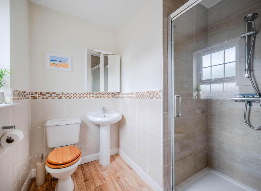 25 Walmer Grove, Bangor, BT19 1GR
