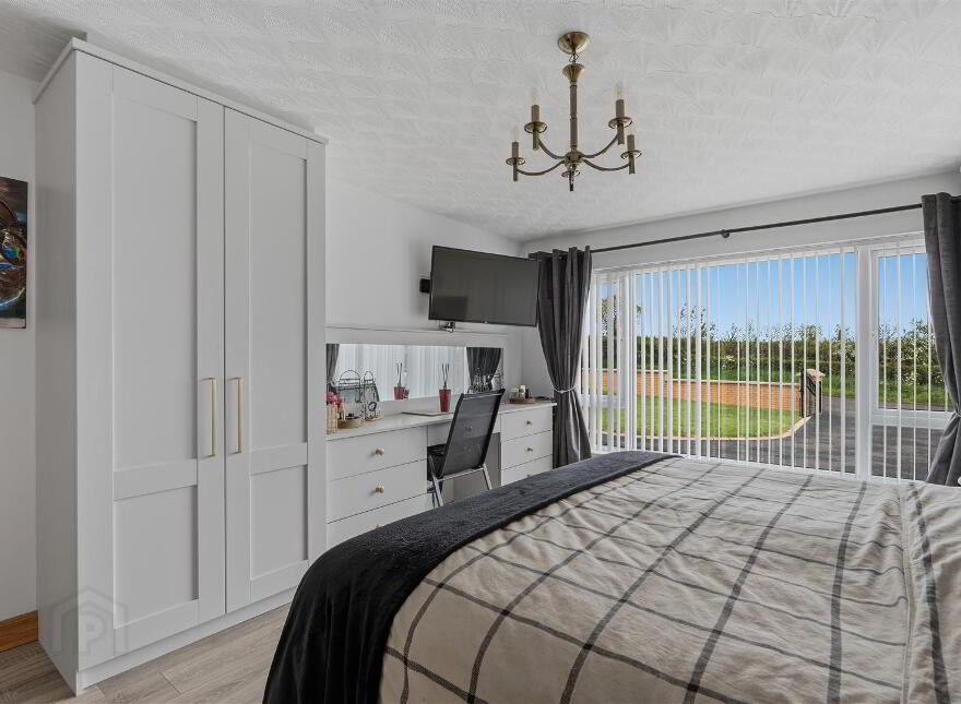 27 Thornhill Road, Antrim, BT41 2LH