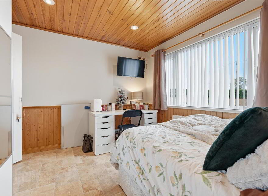 27 Thornhill Road, Antrim, BT41 2LH