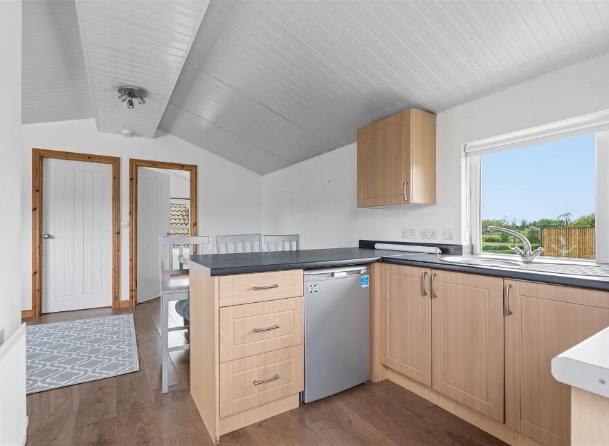 27 Thornhill Road, Antrim, BT41 2LH