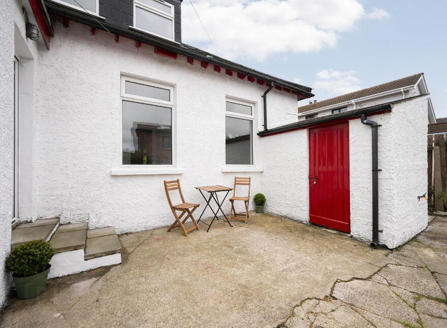 40 Glen Road, Castlereagh, Belfast, BT5 7LT