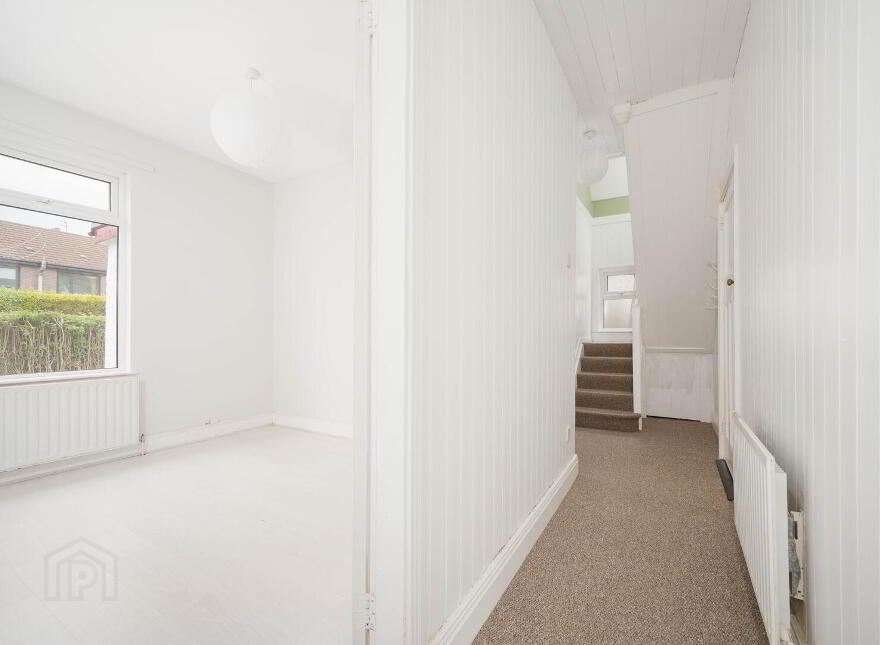 40 Glen Road, Castlereagh, Belfast, BT5 7LT