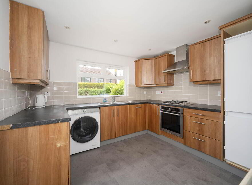 40 Glen Road, Castlereagh, Belfast, BT5 7LT