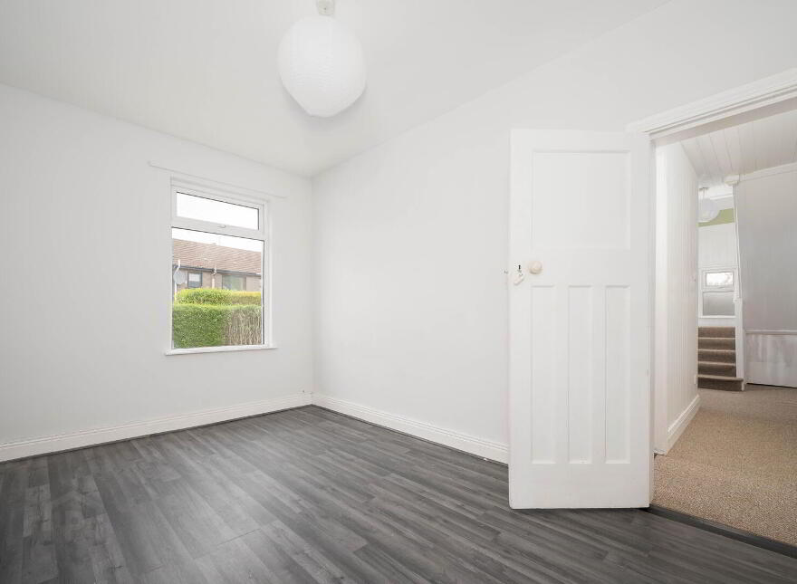 40 Glen Road, Castlereagh, Belfast, BT5 7LT