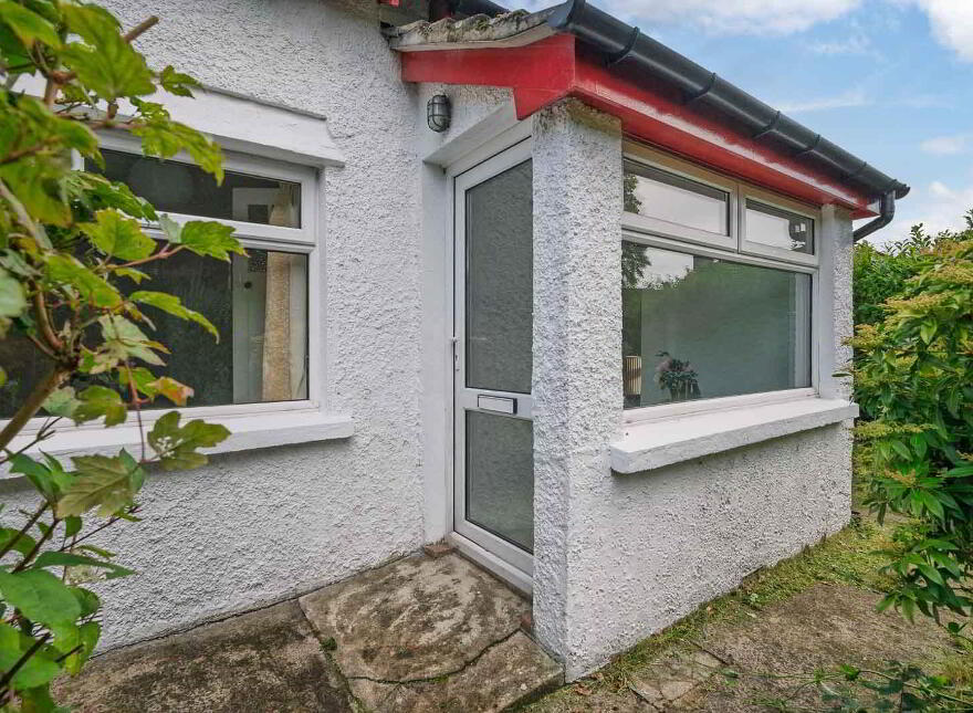 40 Glen Road, Castlereagh, Belfast, BT5 7LT