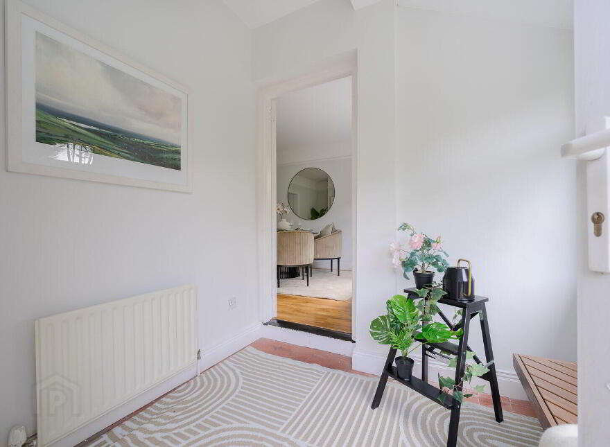 40 Glen Road, Castlereagh, Belfast, BT5 7LT