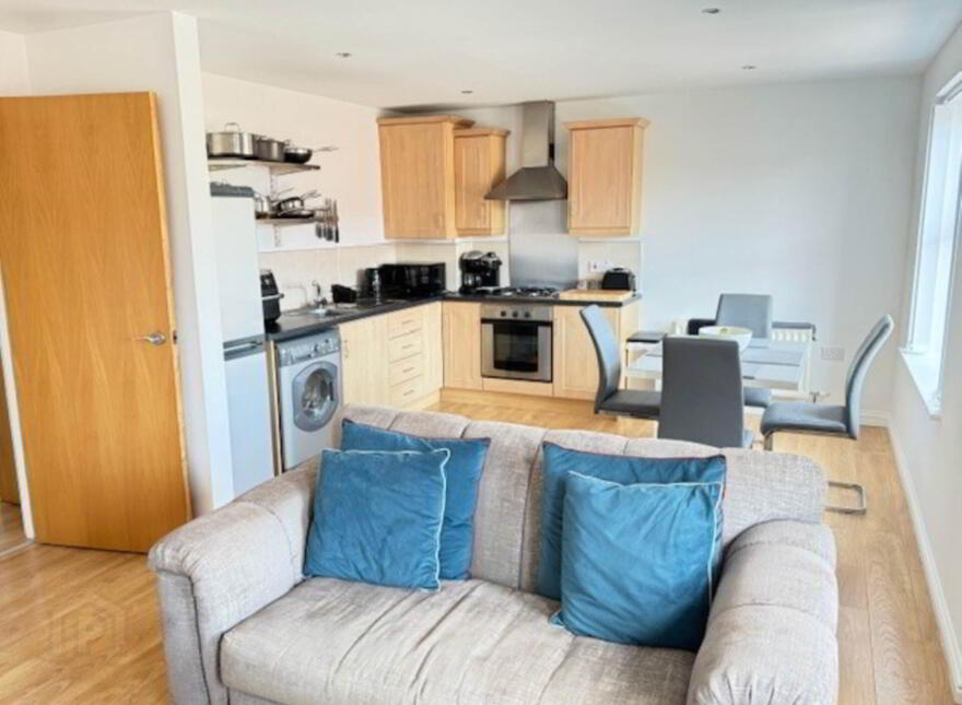 7 Old Shore Court, Carrickfergus, BT38 8WN